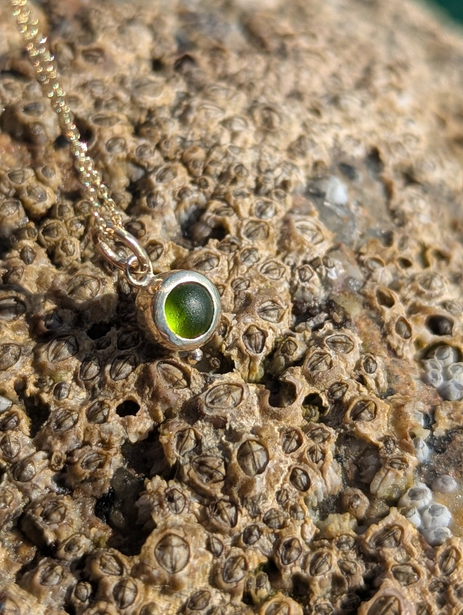 Green Sea Glass Necklace in Solid 9ct Gold – Allure CollectionNecklacesBooblinka Jewellery