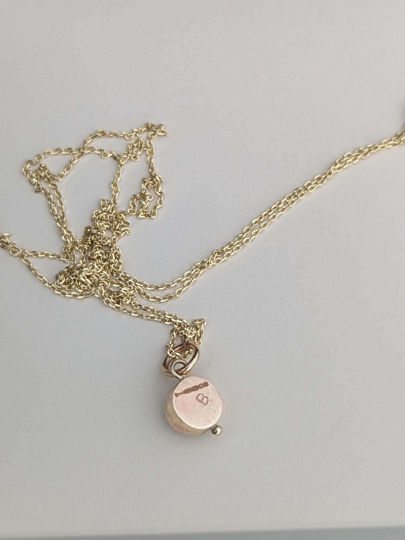 Green Sea Glass Necklace in Solid 9ct Gold – Allure CollectionNecklacesBooblinka Jewellery