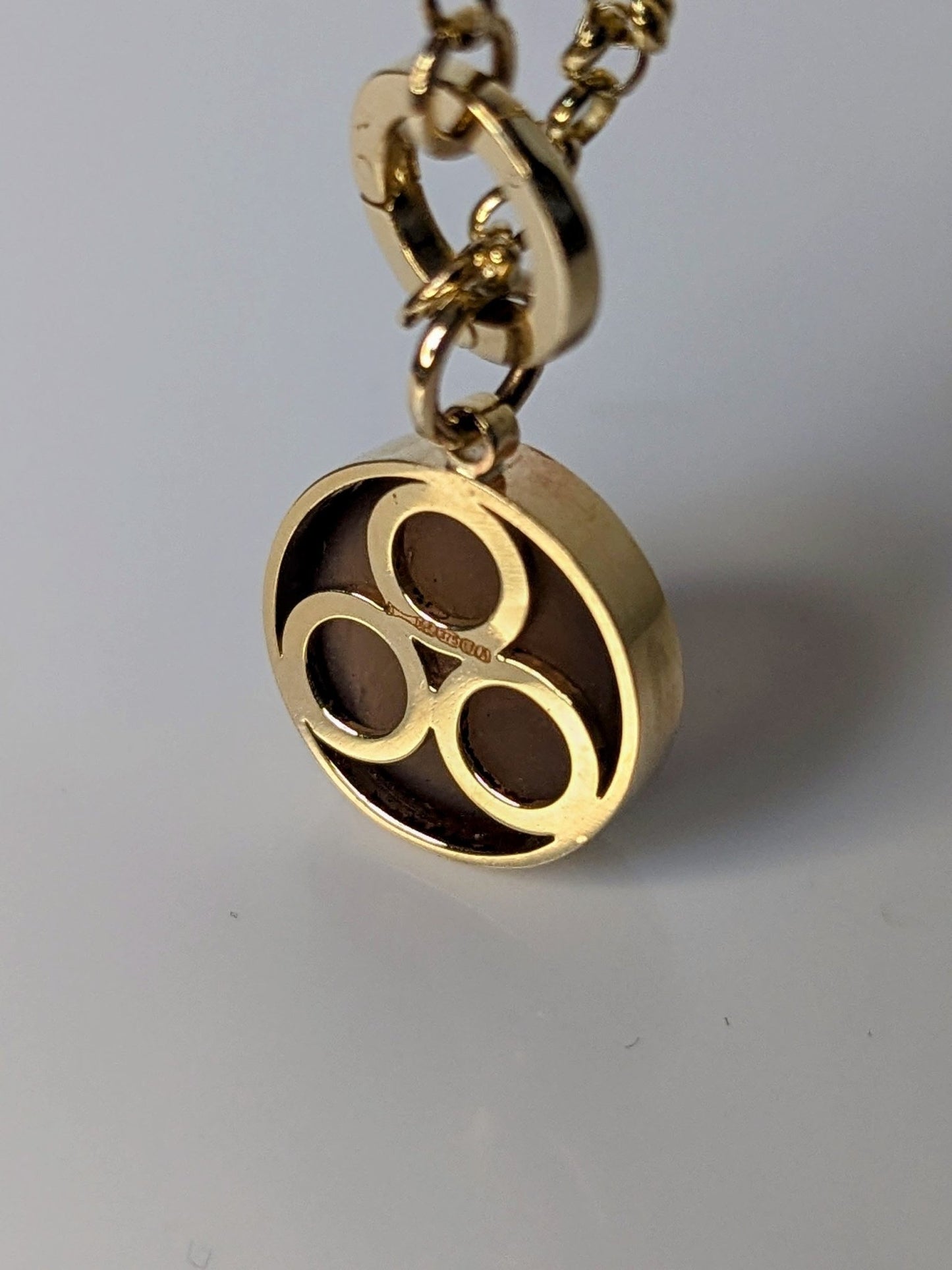 Solid 9ct Gold Necklace with Rare Mink Brown Sea Glass – Handmade in CornwallNecklacesBooblinka Jewellery