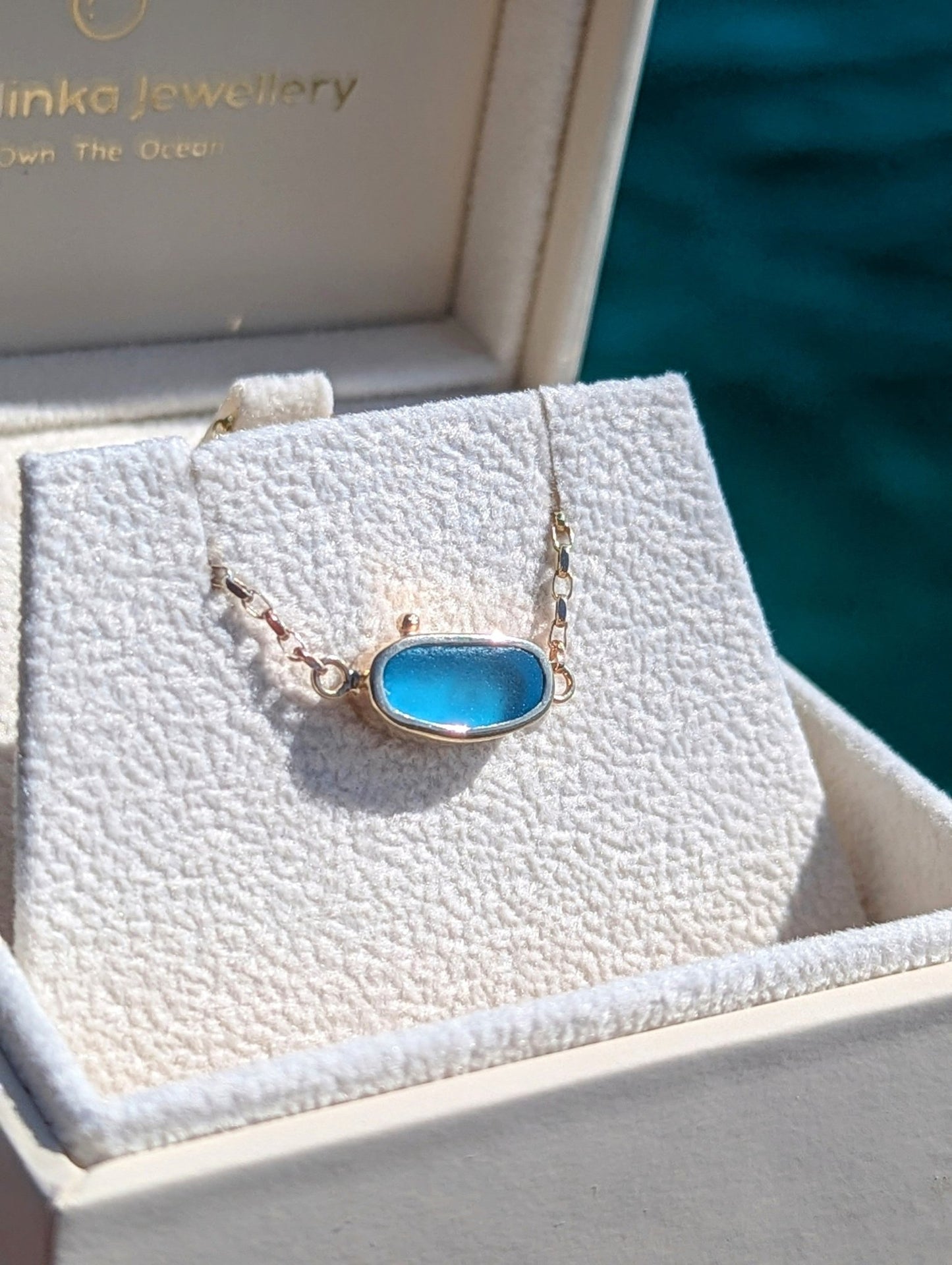 Turquoise Sea Glass Gold Bracelet – Allure CollectionBraceletsBooblinka Jewellery