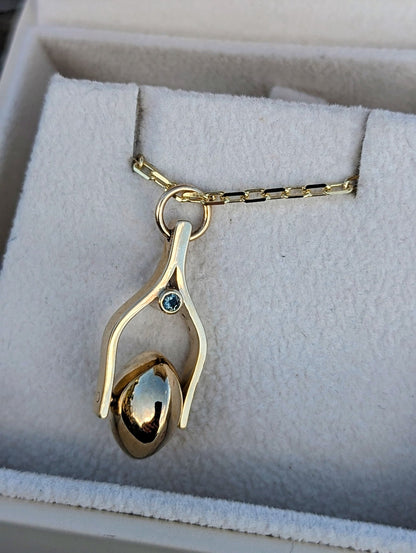 Green Sapphire Spinning Necklace in Solid 9ct GoldNecklacesBooblinka Jewellery