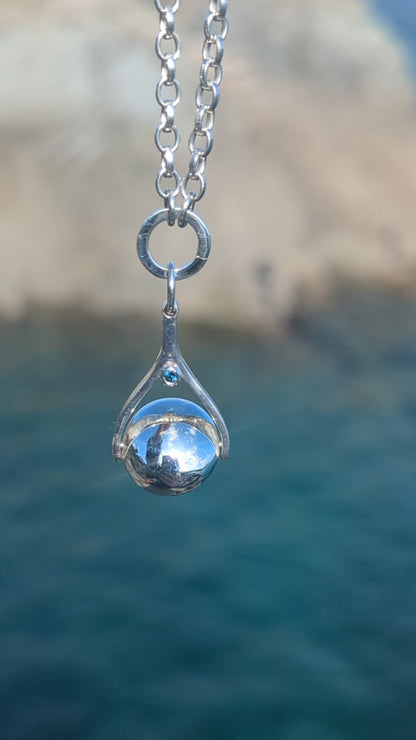 Spinning Minstrel Necklace – Sterling Silver & London Blue Topaz with Enhancer – Ocean-Inspired Jewellery