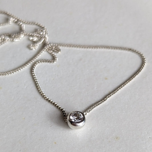 Detail of Sterling Silver Solitaire Moissanite Necklace – DEI Collection by Booblinka Jewellery