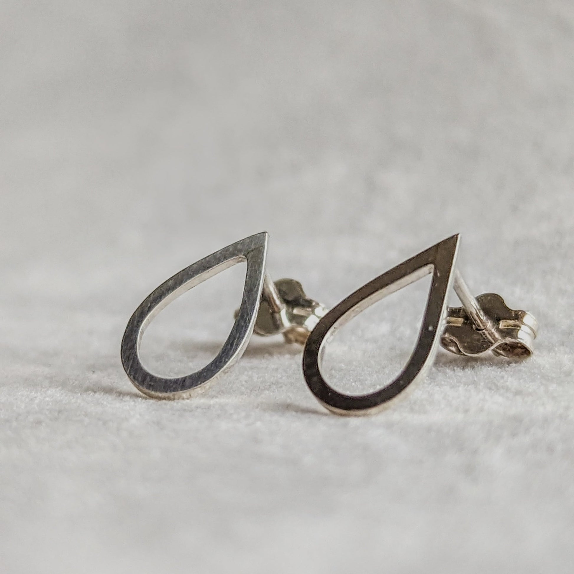 Silver teardrop stud earrings